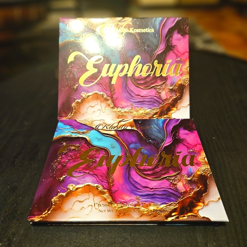 Klarity Kosmetics Euphoria eyeshadow palette